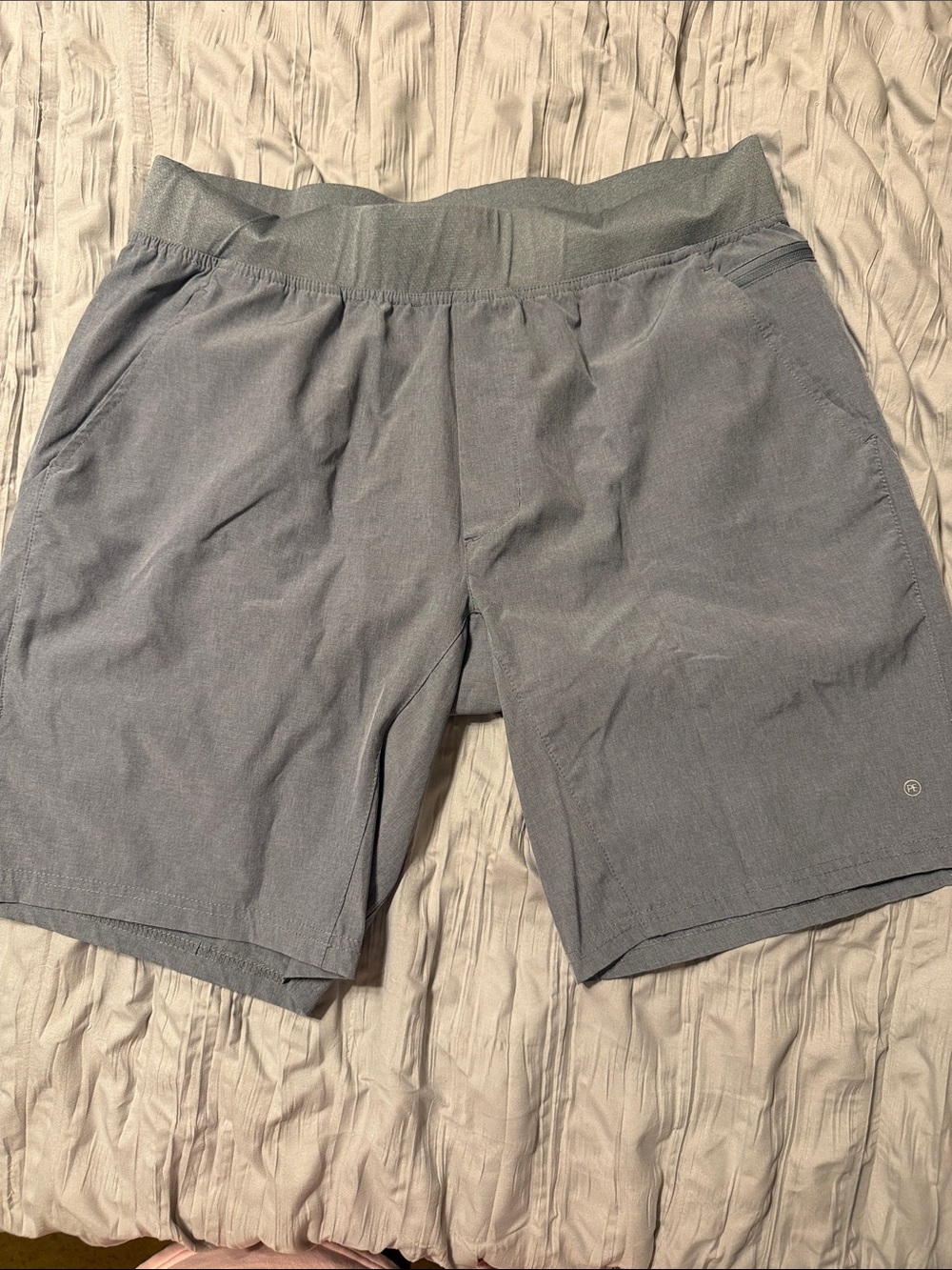 Perry Ellis Men's Heather Gray Athletic Shorts